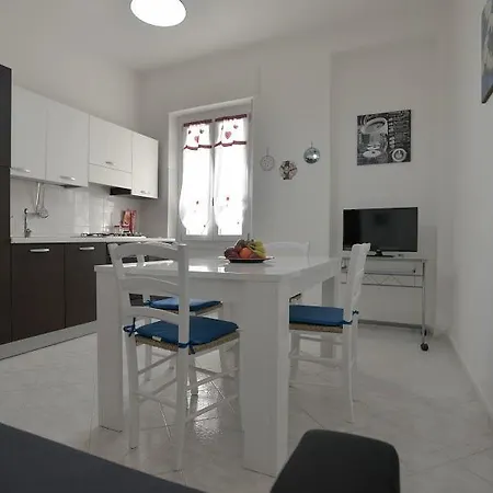 Solmido Apartment *